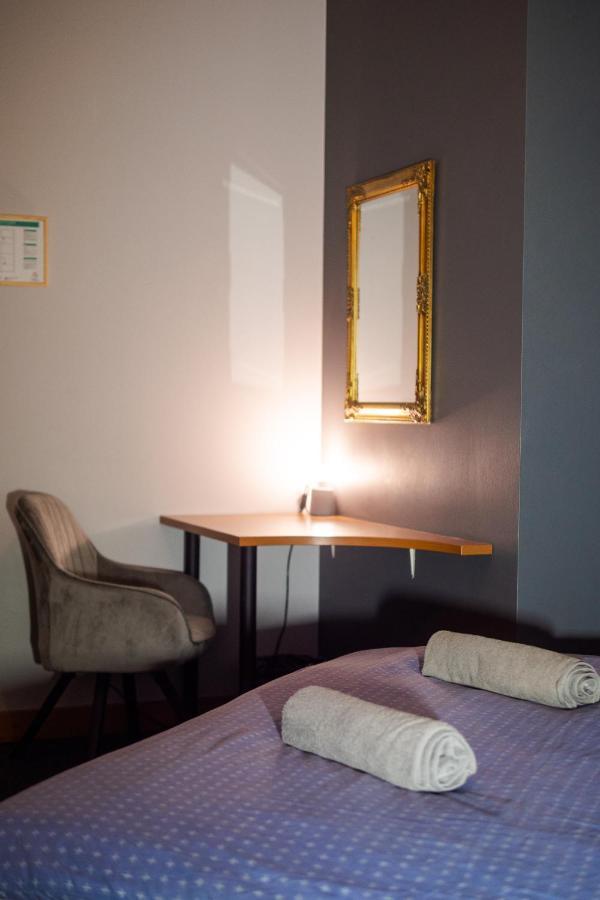 Cinnamon Sally Backpackers Hostel Рига Экстерьер фото